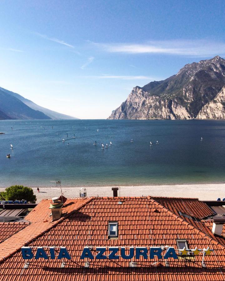 Hotel Baia Azzurra - Lake Front Torbole Sul Garda Exterior foto